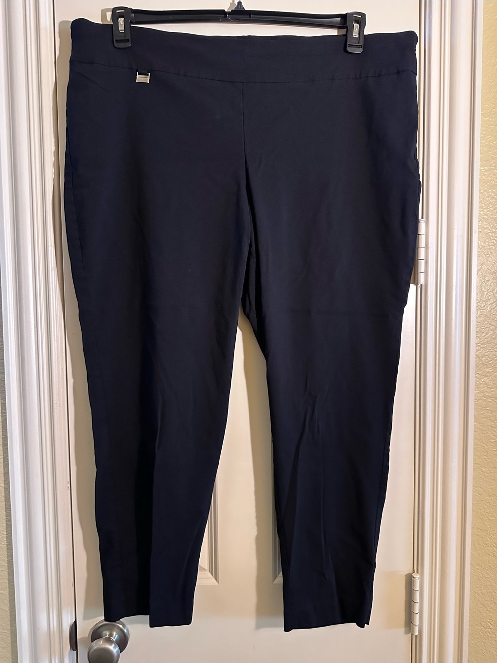 Alfani Black Capri Pants